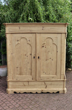 🩷 Big Old Georgian Antique Pine Double Knock Down Wardrobe - Wax/ be Painted  🩷