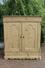 🩷 Big Old Georgian Antique Pine Double Knock Down Wardrobe - Wax/ be Painted  🩷