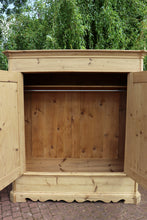 🩷 Big Old Georgian Antique Pine Double Knock Down Wardrobe - Wax/ be Painted  🩷