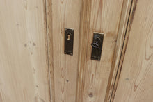 🤩 Quality! Large Old Antique Pine Double Knock Down Wardrobe 🤩