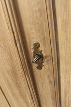 💖 Huge! Wide - 2m! Low! Quality! Old Antique Georgian Pine Knock Down Wardrobe 💖