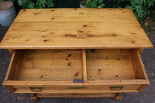 😍 Large Quality Old Antique Victorian Pine Chest of 4 Drawers/ Sideboard 😍