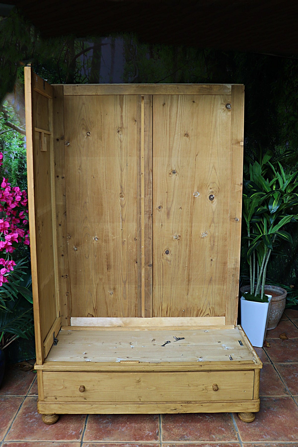 💕 Fabulous! Old Antique Pine Double Knock Down/ Sectional Wardrobe 💕