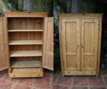 🤩 Very Old! Pine Shelved Cupboard-Linen/ Larder/ Food/ Office/ Wardrobe 🤩