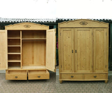 ❤️ Fabulous & Quality Old Pine Triple Knock Down Combination Wardrobe ❤️