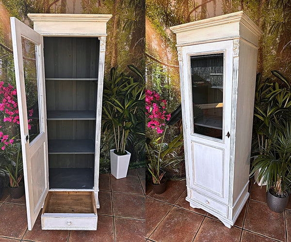 ❤️ Superb! Old Pine/ White Painted Glazed Tall & Slim Display Cupboard/ Cabinet ❤️