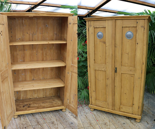 🥰 Beautiful! Large Old Pine 2 Door Vented Cupboard-Food/Larder/Linen 🥰 - oldpineshop.co.uk