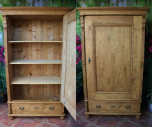 🥰 Big! Fab! Old Pine Shelved Cupboard-Linen/ Larder/ Food/ Office/ Wardrobe 🥰