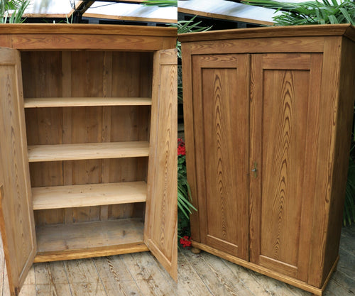 😍 Fabulous! Old 'Pitch' Pine 2 Door Cupboard/ Larder/ Linen/ Housekeepers 😍 - oldpineshop.co.uk