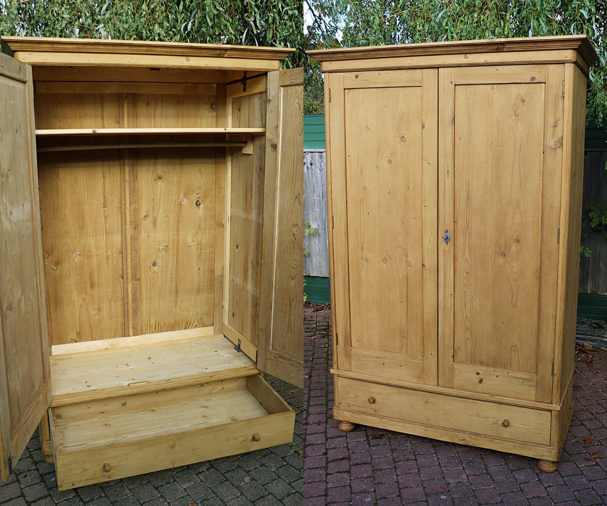 💕 Fabulous! Old Antique Pine Double Knock Down/ Sectional Wardrobe 💕