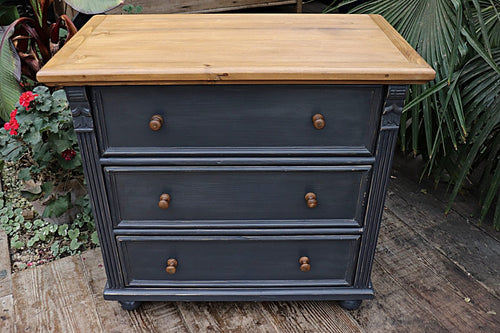 💕 Quality Old Style Pine/ Grey Painted Chest Of 3 Drawers/ Bedside/ Sideboard 😀 - oldpineshop.co.uk