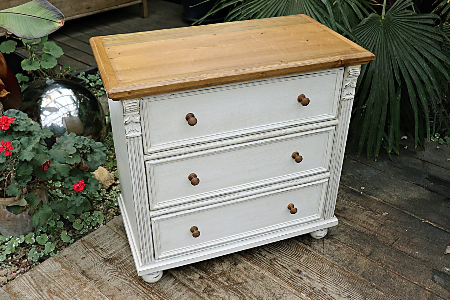 💕 Quality Old Style Pine/ White Painted Chest Of 3 Drawers/ Bedside/ Sideboard 😀 - oldpineshop.co.uk