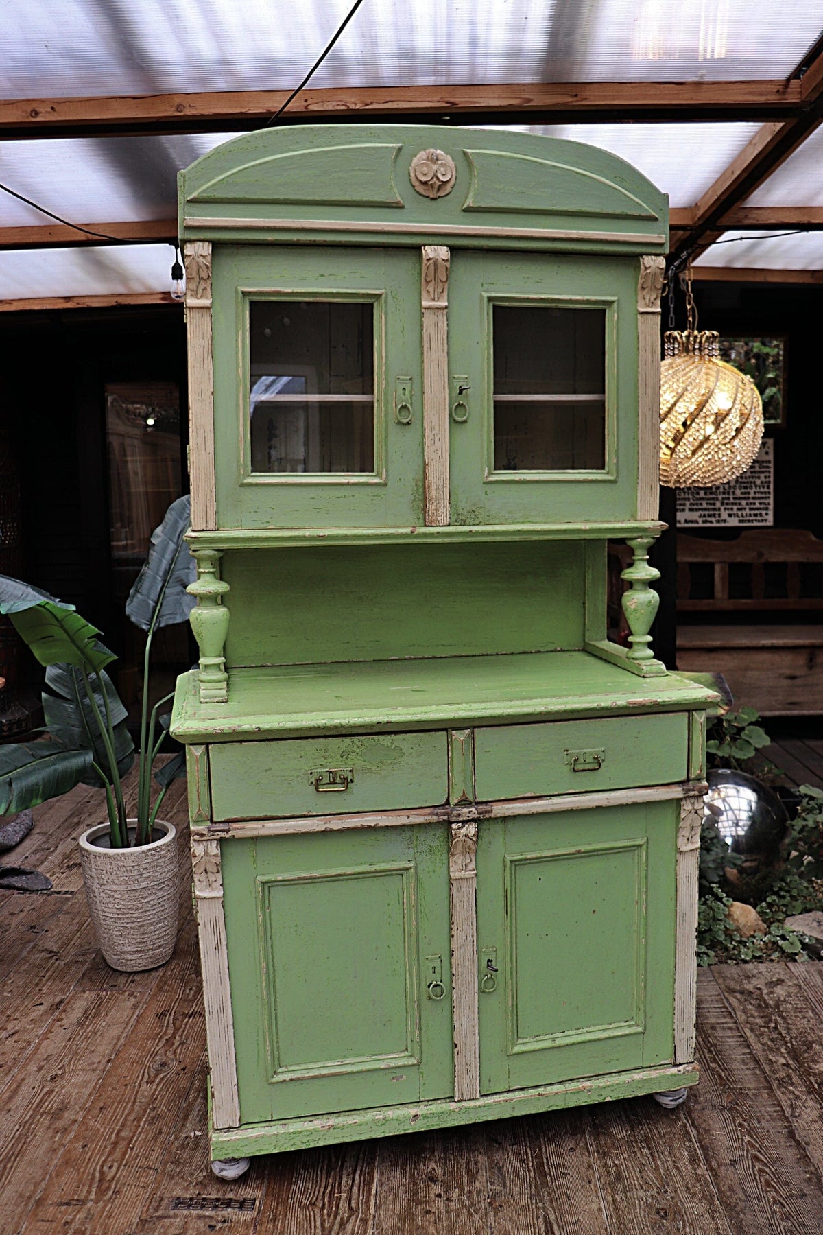 💕 AMAZING OLD PRE-WAR PINE/ GREEN & WHITE PAINTED 2 PIECE GLAZED DRESSER 💕 - oldpineshop.co.uk