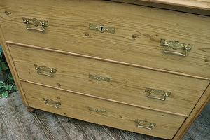 💖 QUALITY! LARGE OLD VICTORIAN PINE CHEST OF THREE DRAWERS/ SIDEBOARD 💖 - oldpineshop.co.uk