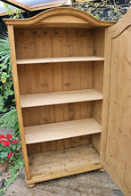 💕 WOW! OLD VICTORIAN PINE CUPBOARD-LINEN/LARDER/HALL/WARDROBE 💕 - oldpineshop.co.uk
